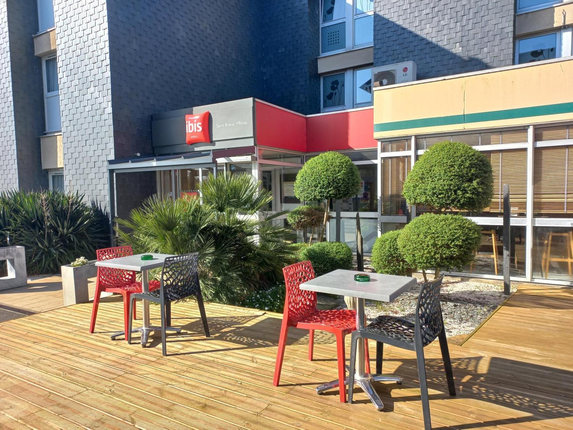 Ibis Saint Brieuc Yffiniac Hotel Ngoại thất bức ảnh