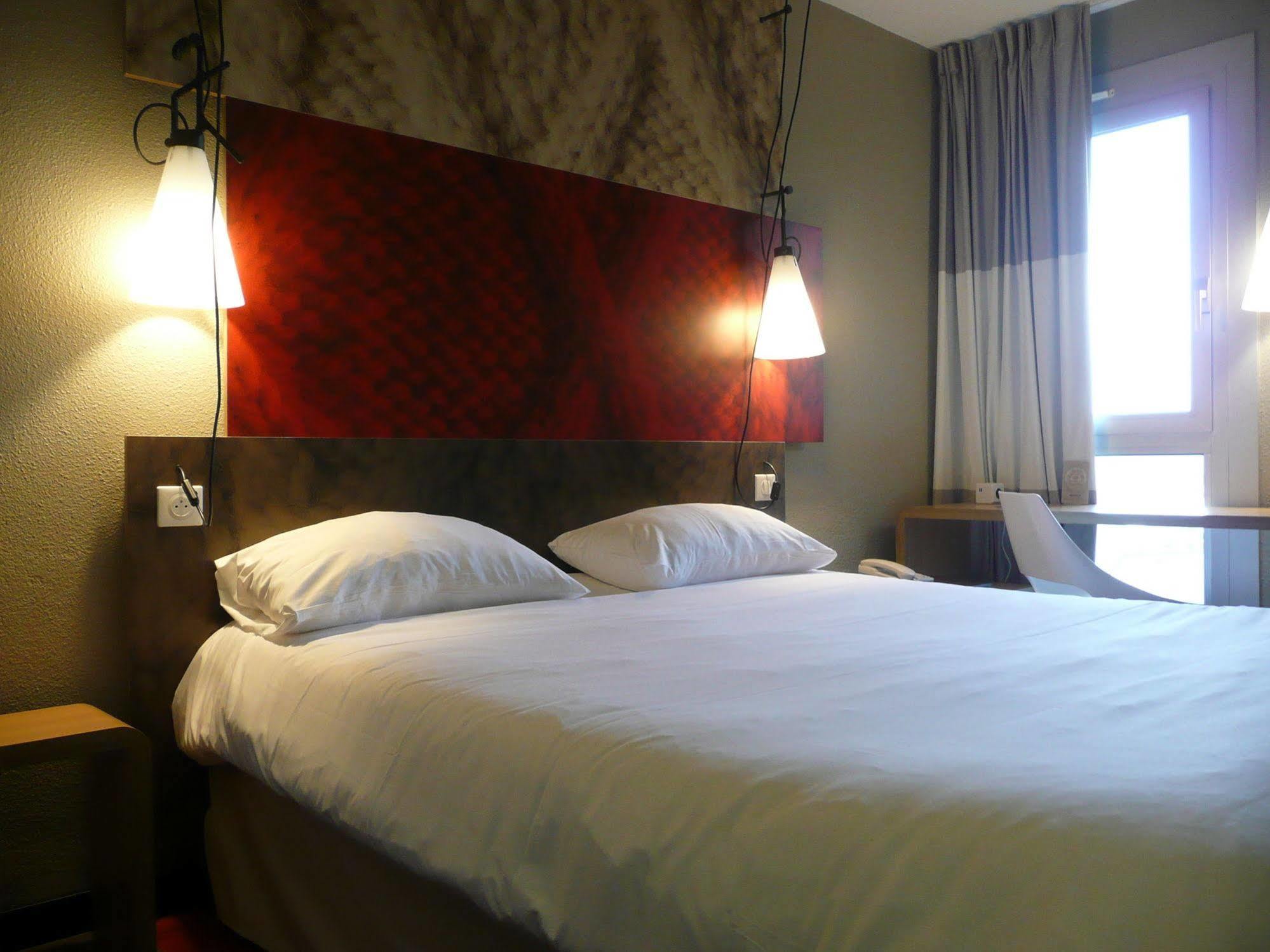 Ibis Saint Brieuc Yffiniac Hotel Ngoại thất bức ảnh